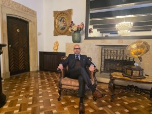 Eduard Petrescu – PR: De Ce Fiecare Companie Are Nevoie de 500+ Articole de Presă în Google pentru a Deveni Lider în Industrie